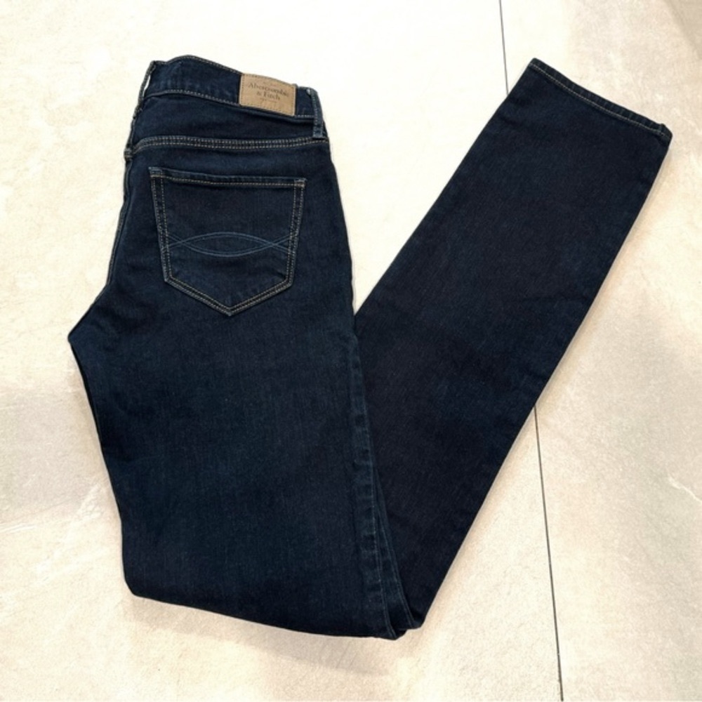 Abercrombie & Fitch Dark Wash Low Rise Jeans Size 4L